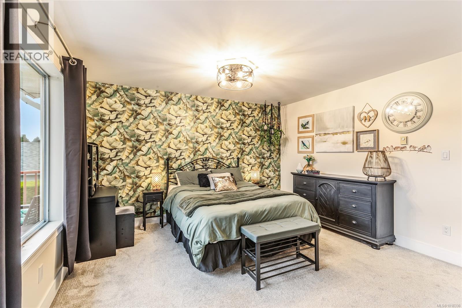 511 Panorama Pl, Parksville