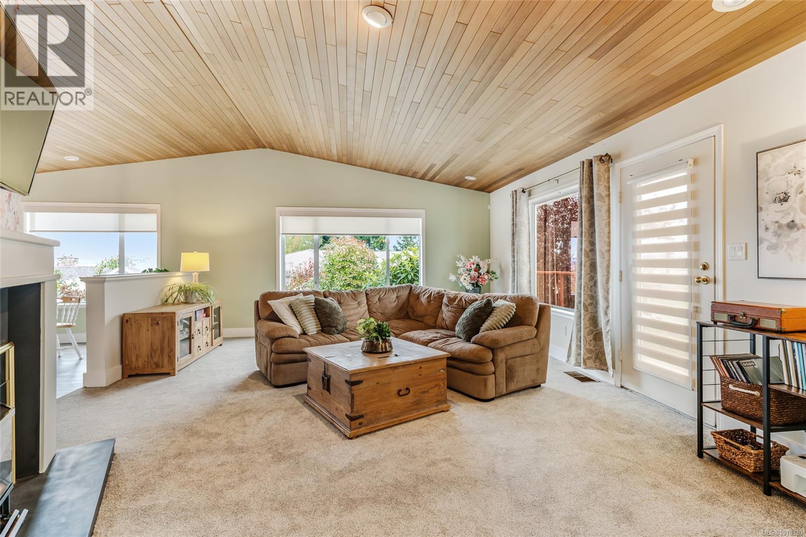 511 Panorama Pl, Parksville