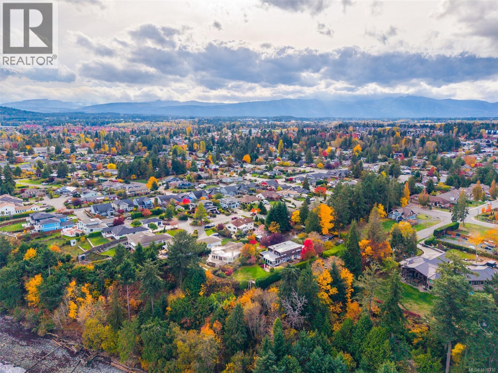 511 Panorama Pl, Parksville