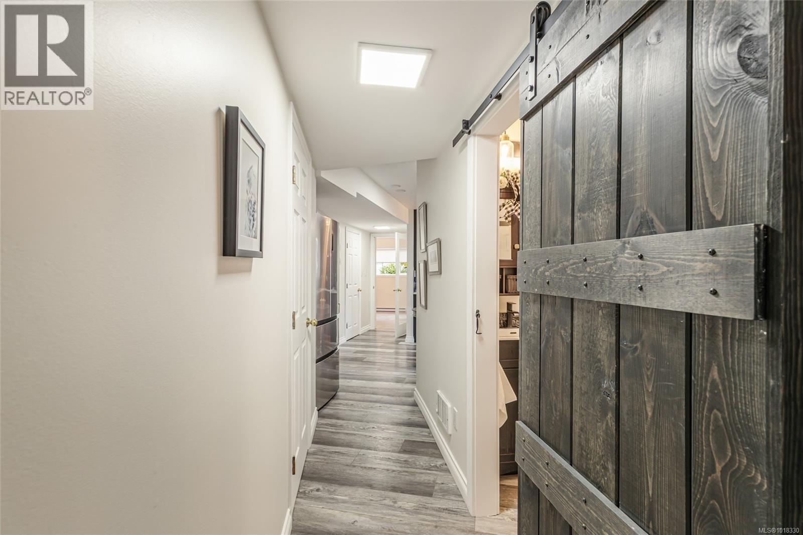 511 Panorama Pl, Parksville