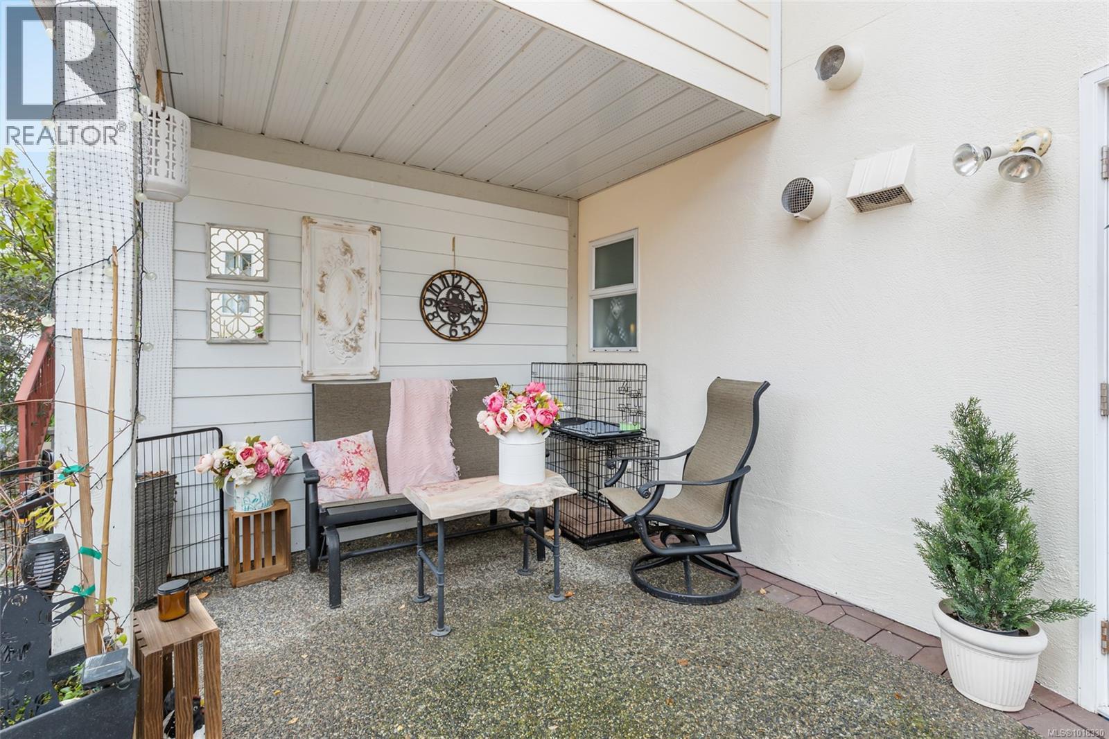 511 Panorama Pl, Parksville