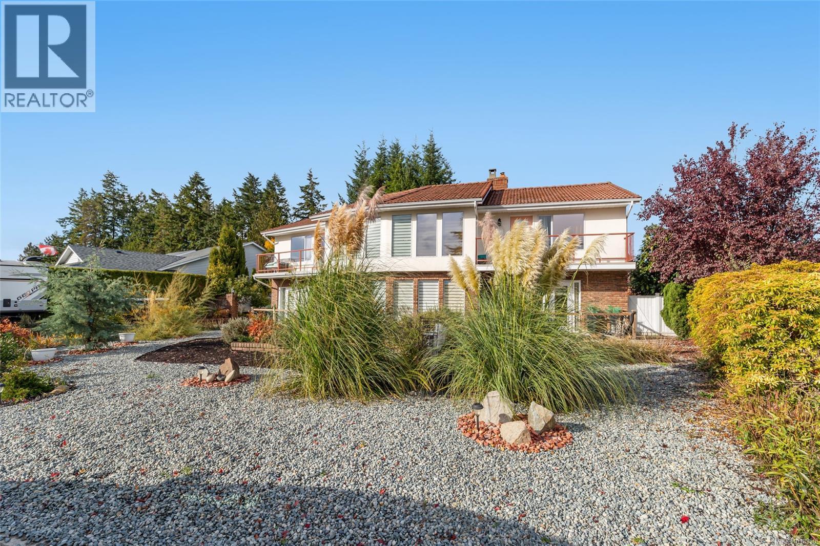 511 Panorama Pl, Parksville