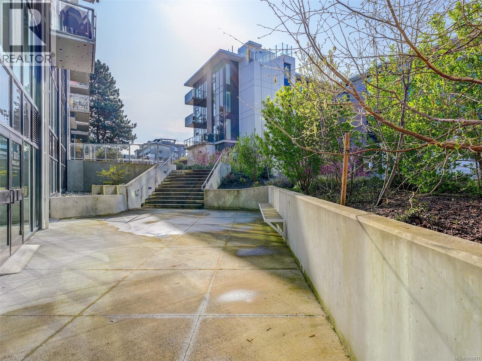 #109 1105 PANDORA AVE - 13