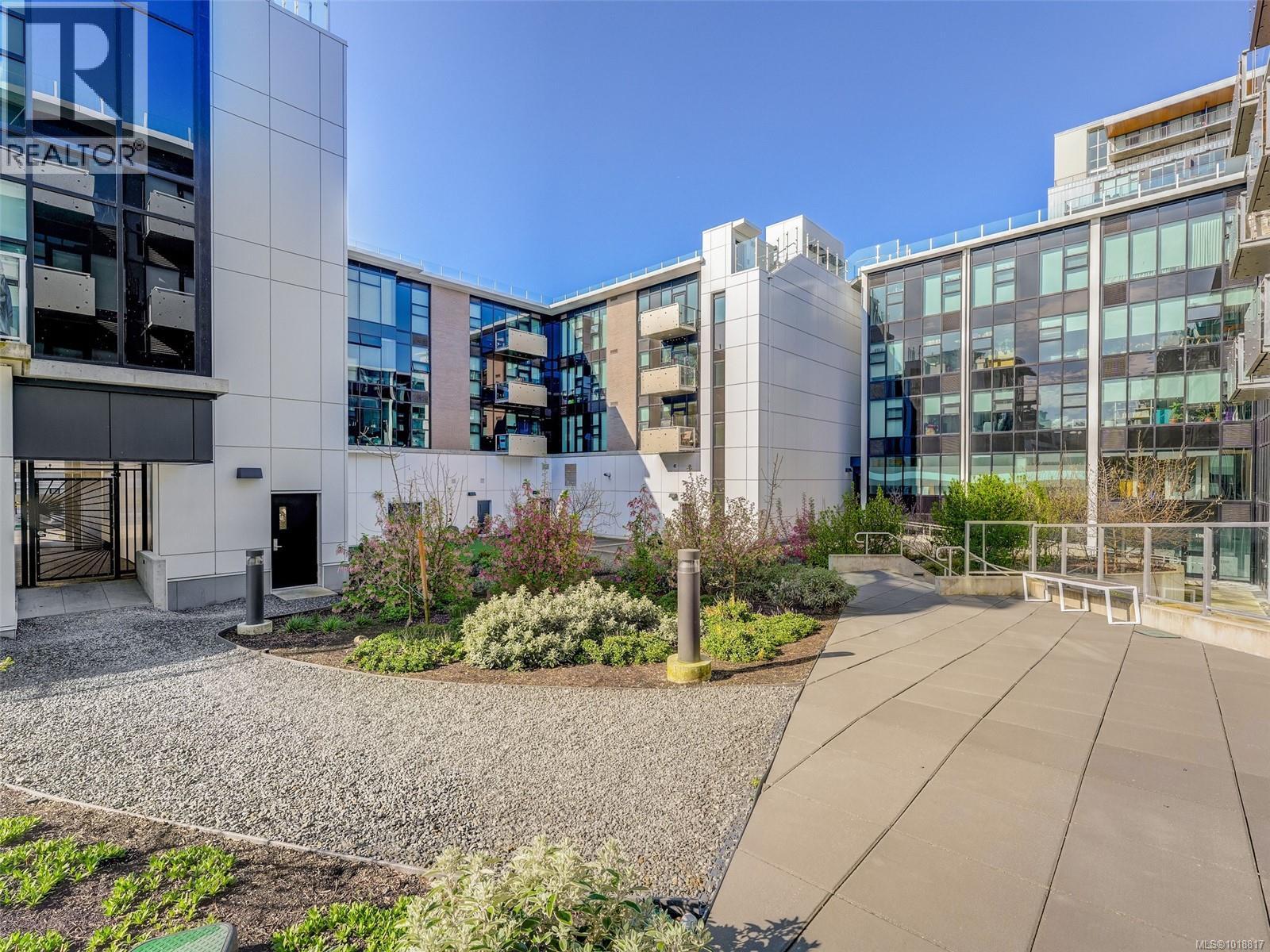 #109 1105 PANDORA AVE - 18