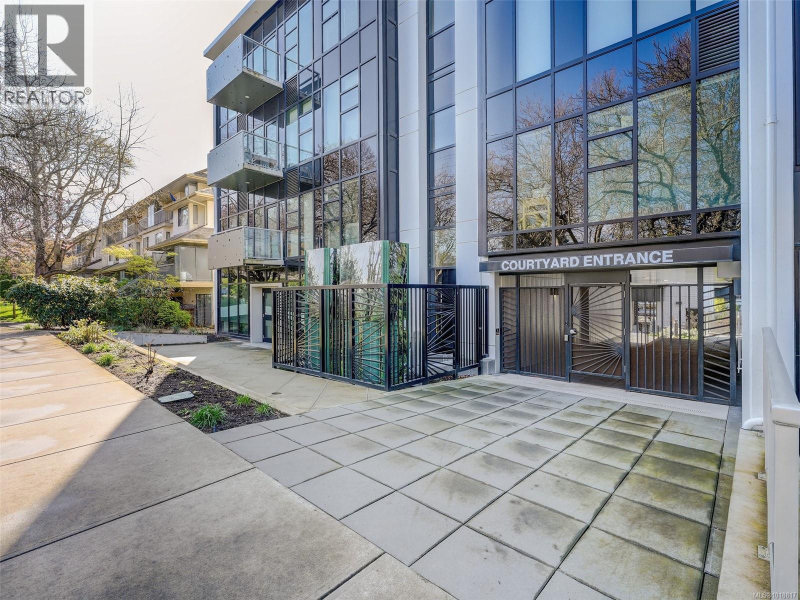 #109 1105 PANDORA AVE - 22