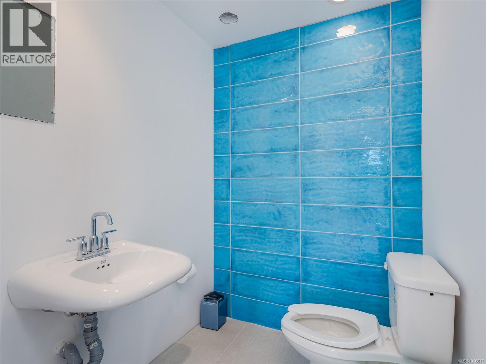 #109 1105 PANDORA AVE - 8