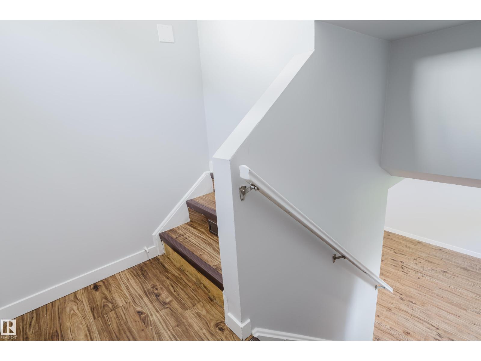 8123 8125 83 AV NW, Edmonton