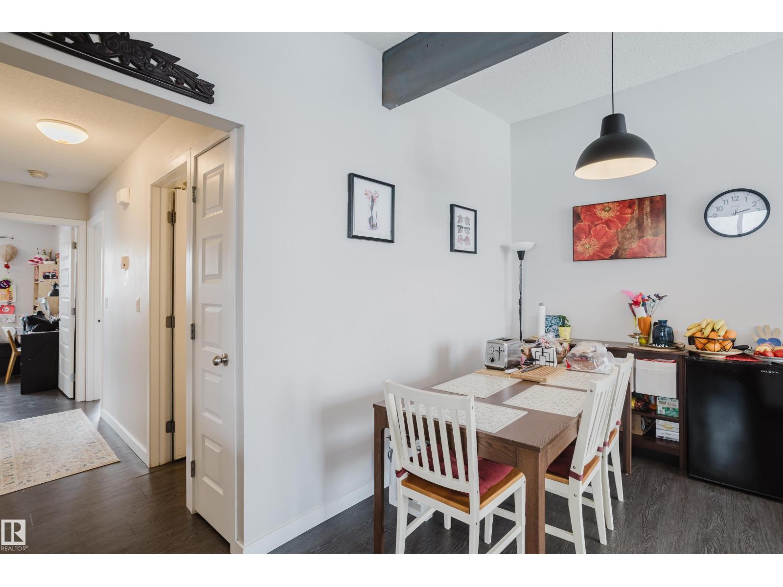 8123 8125 83 AV NW, Edmonton