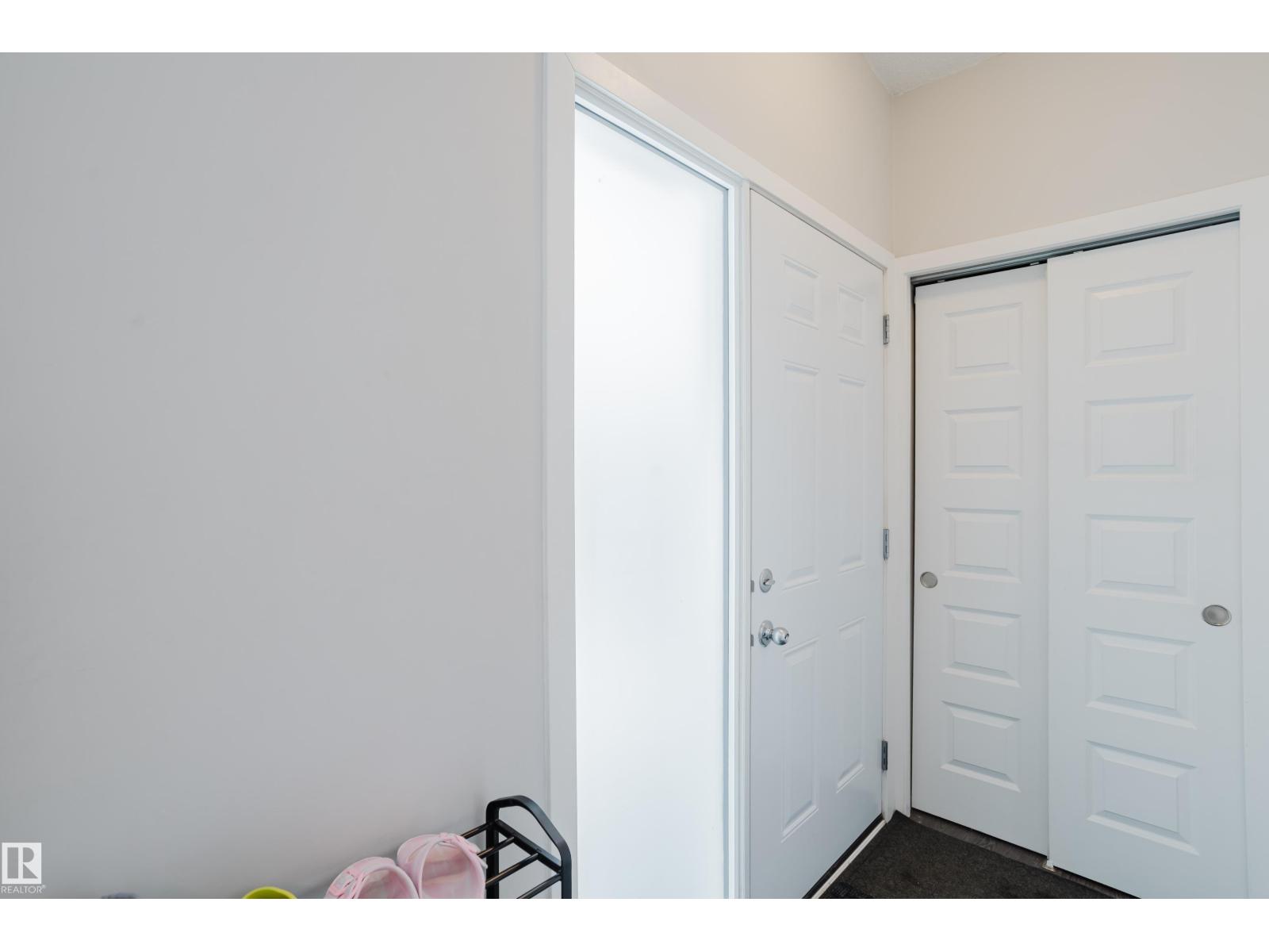 8123 8125 83 AV NW, Edmonton