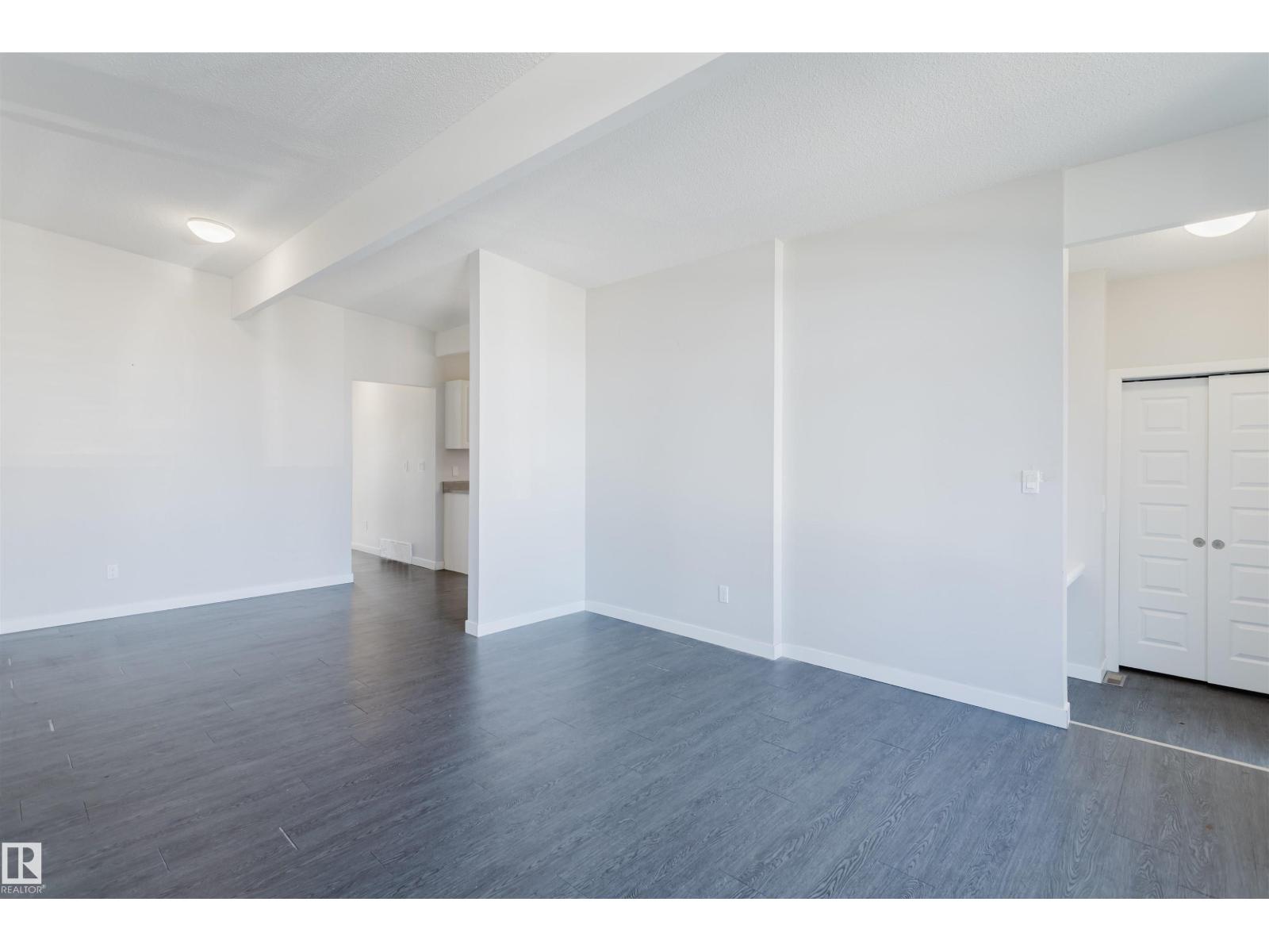 8123 8125 83 AV NW, Edmonton