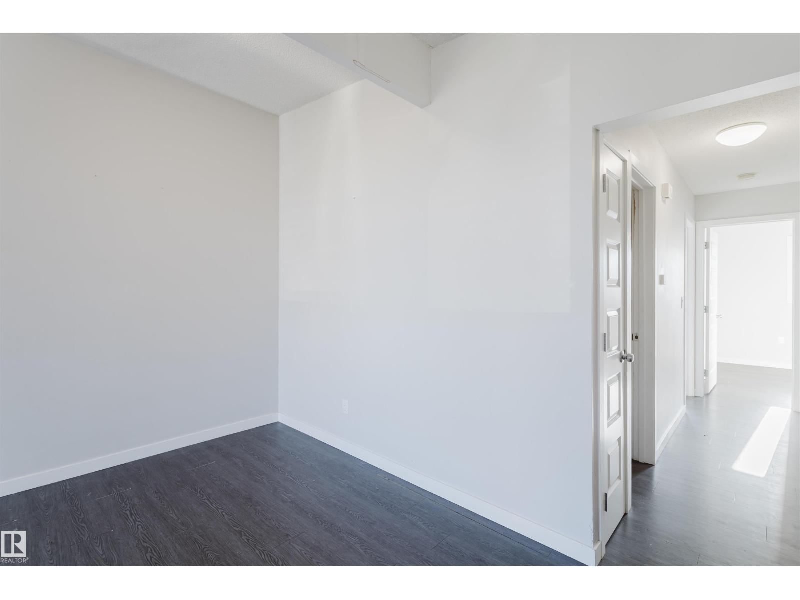 8123 8125 83 AV NW, Edmonton