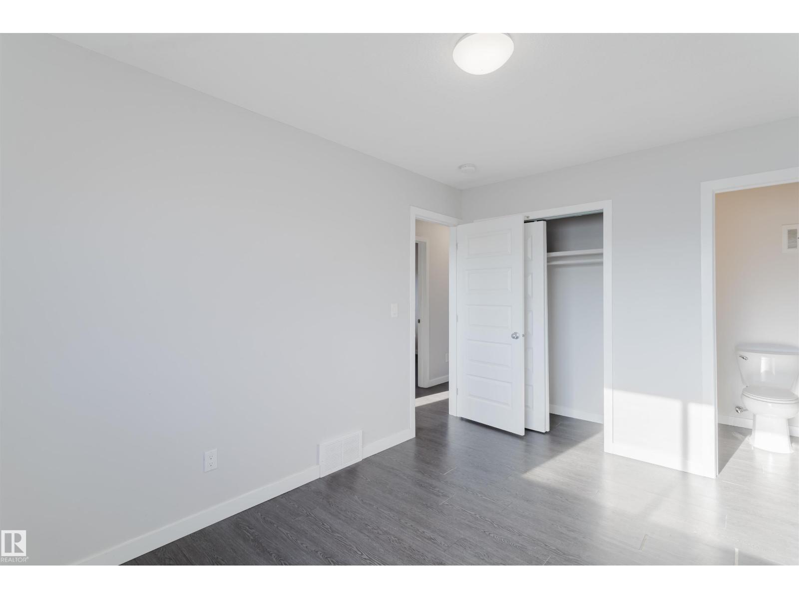 8123 8125 83 AV NW, Edmonton