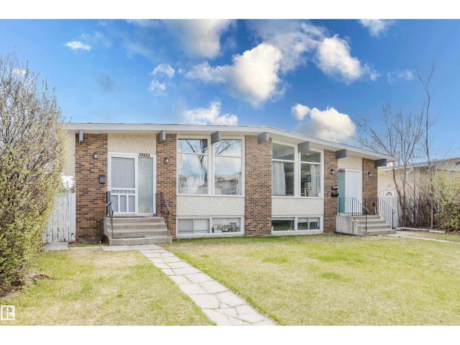 8123 8125 83 AV NW, Edmonton