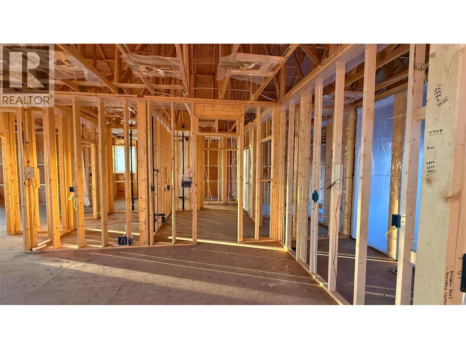 1905 35 Street NE, Salmon Arm