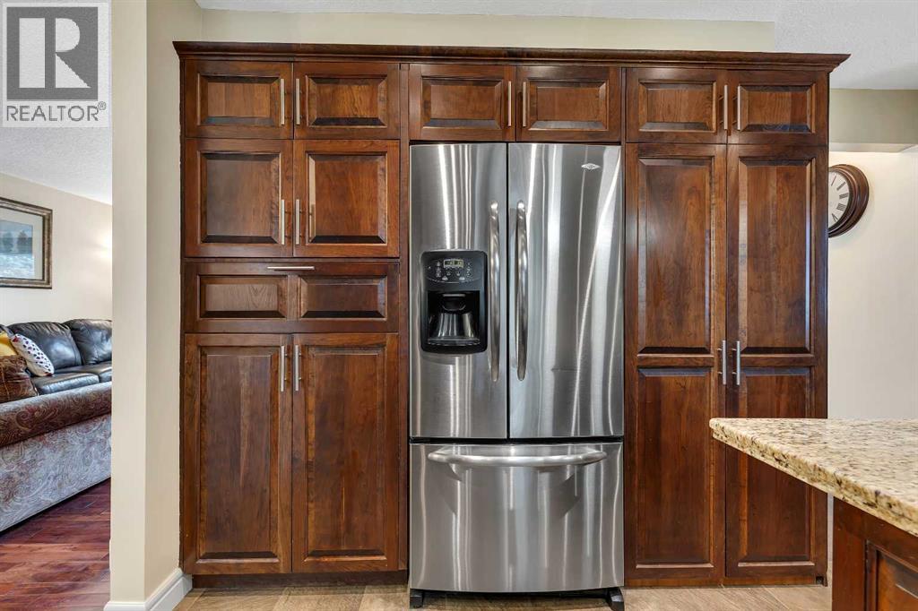 Single Family House for Sale in  castleglen Way NE Castleridge Calgary 