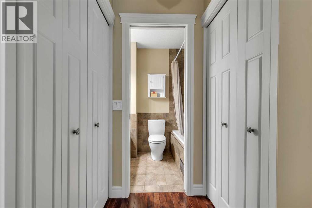 Single Family House for Sale in  castleglen Way NE Castleridge Calgary 