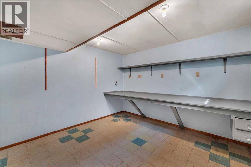 Single Family House Bungalow for Sale in  Worcester Drive SW Wildwood Calgary 