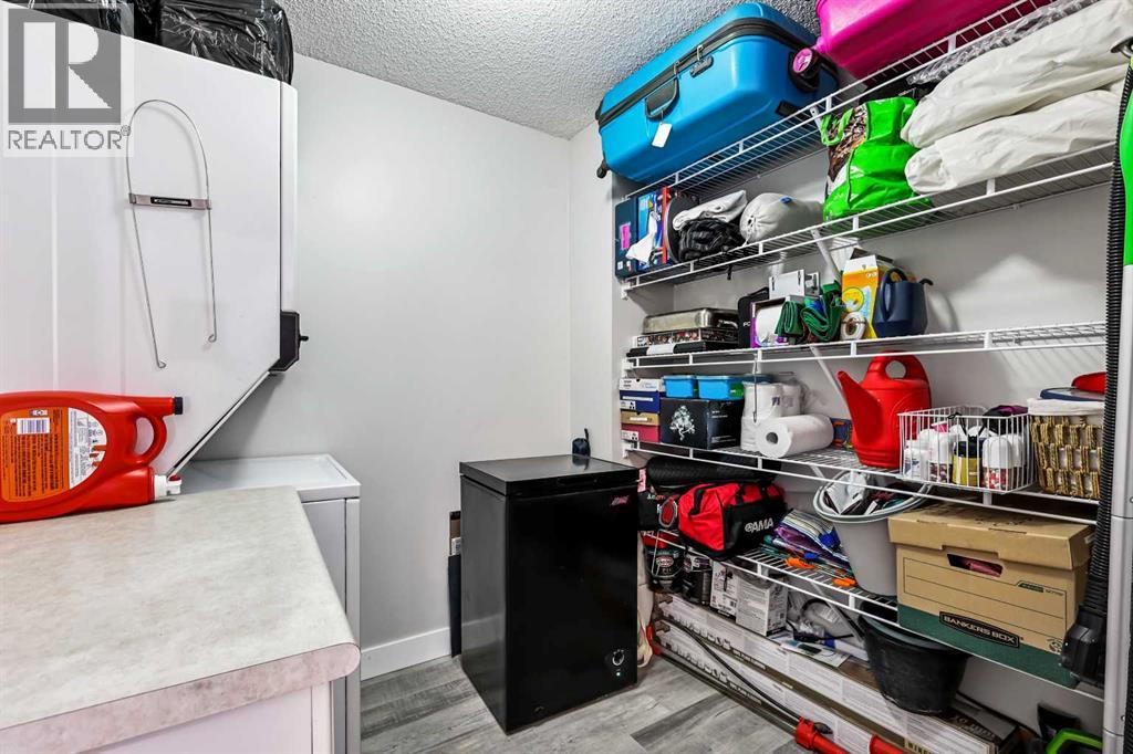 Single Family House for Sale in   Somervale Court SW Somerset Calgary 