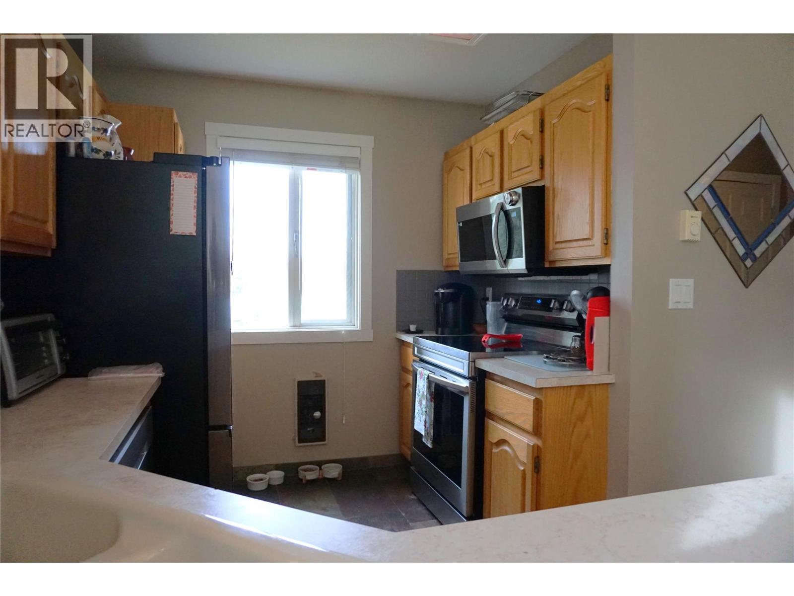 #10 5054 RIVERVIEW ROAD - 17