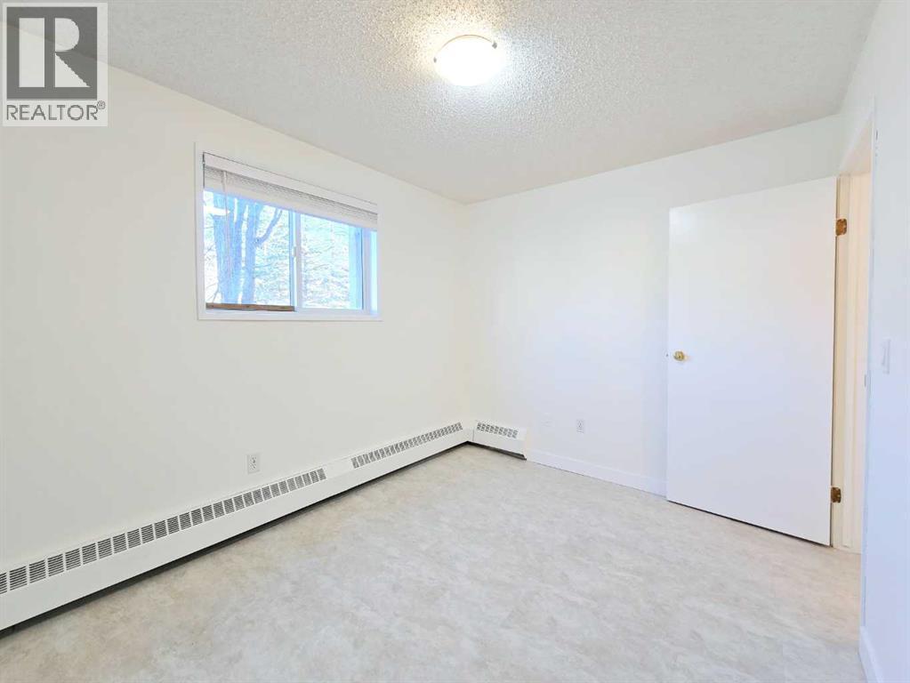 Single Family House for Sale in   Dover Point SE Dover Calgary 