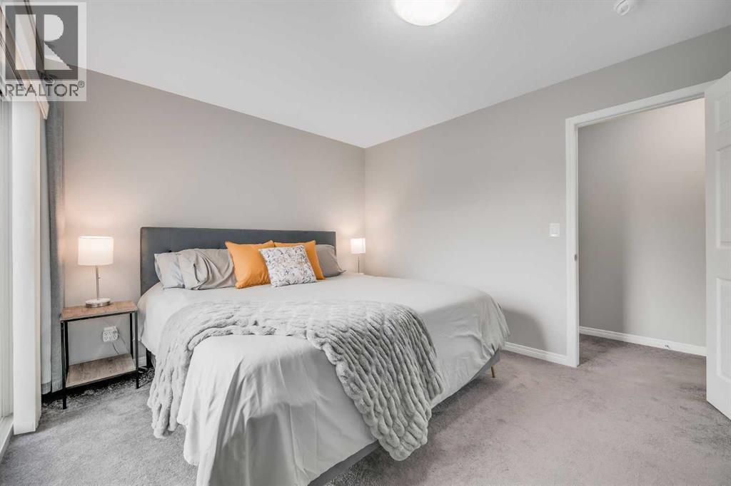 Single Family House for Sale in  Yorkville Boulevard SW Yorkville Calgary 