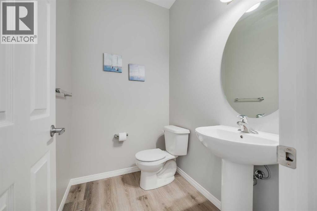 Single Family House for Sale in  Yorkville Boulevard SW Yorkville Calgary 