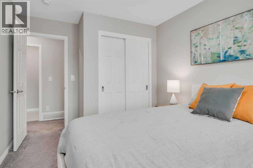 Single Family House for Sale in  Yorkville Boulevard SW Yorkville Calgary 