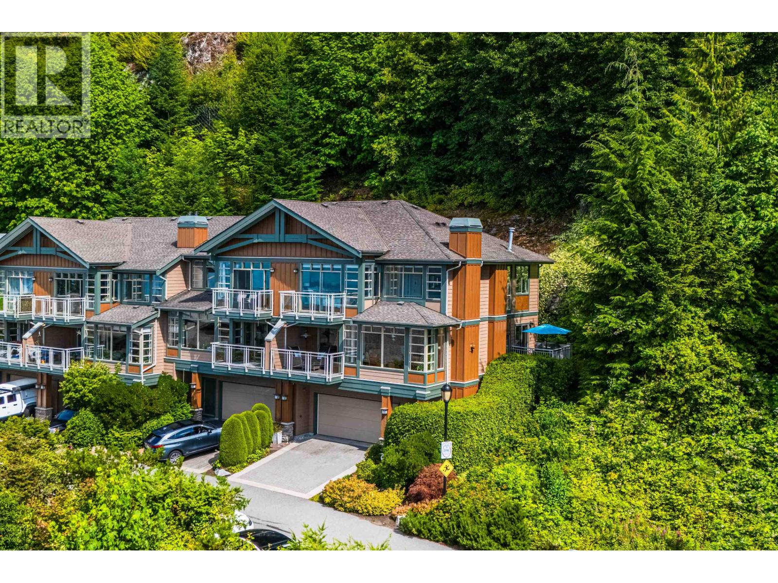 8664 SEASCAPE DRIVE, West Vancouver