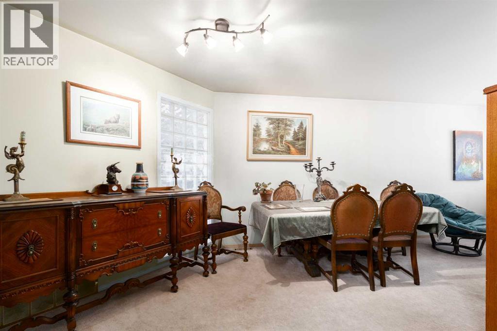 Single Family House for Sale in  Westmount Road NW West Hillhurst Calgary 