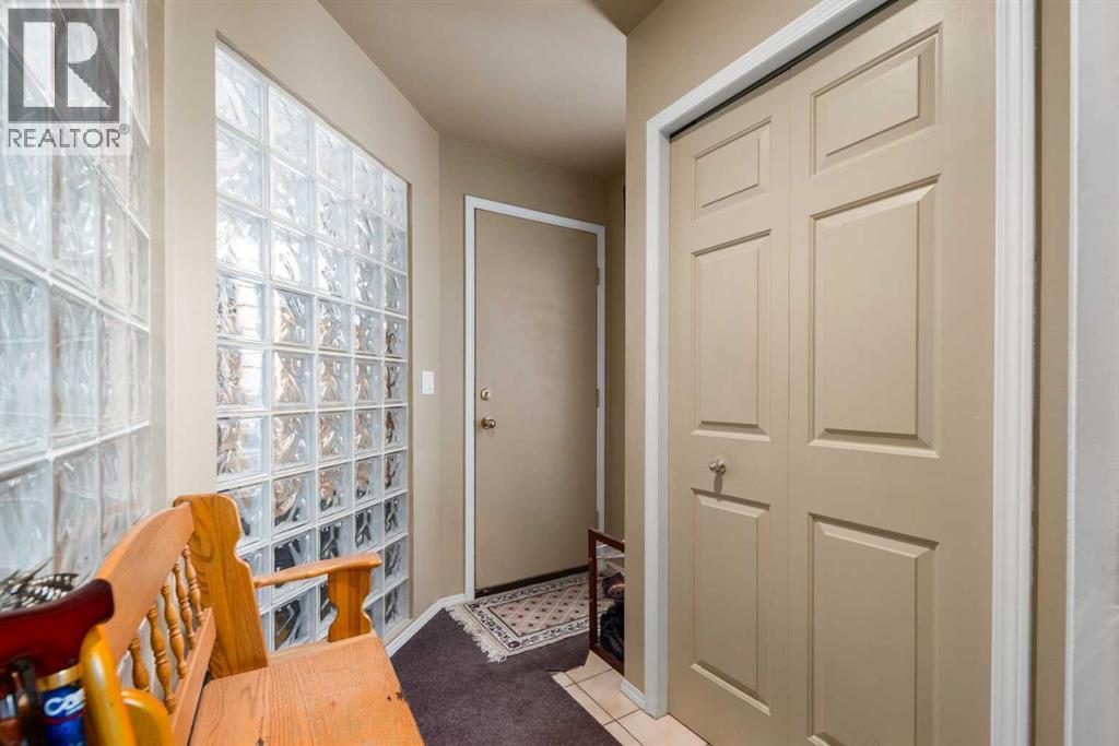 Single Family House for Sale in  Westmount Road NW West Hillhurst Calgary 