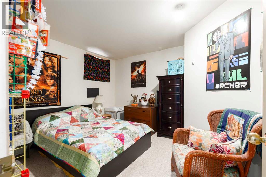 Single Family House for Sale in  Westmount Road NW West Hillhurst Calgary 