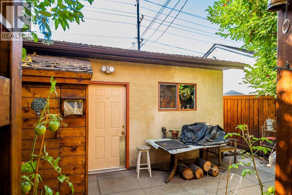 Single Family House for Sale in  Westmount Road NW West Hillhurst Calgary 