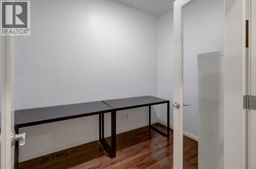 Single Family House for Sale in  Nolancrest Green NW Nolan Hill Calgary 