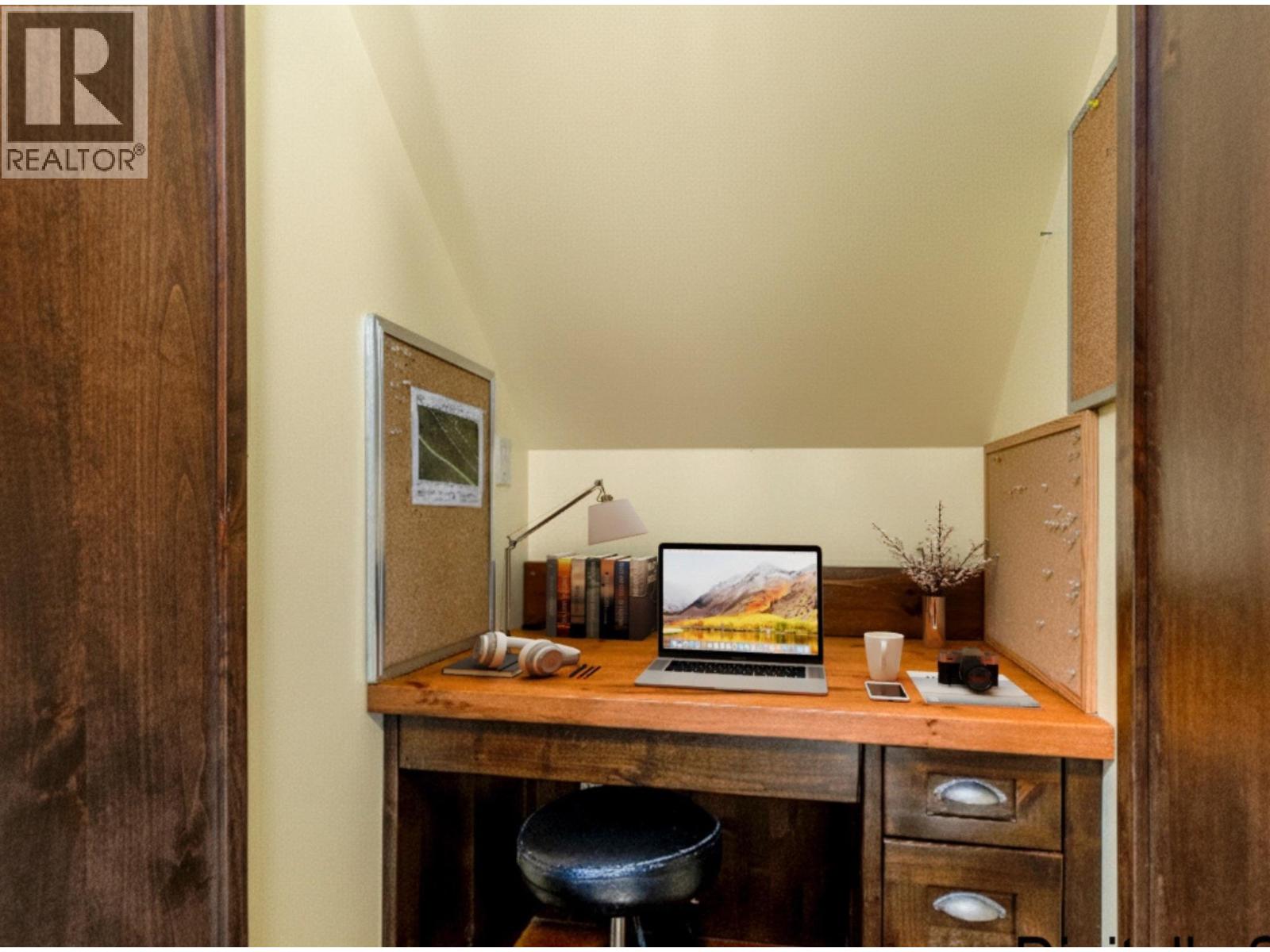 2600 Wycliffe Park Road, Cranbrook