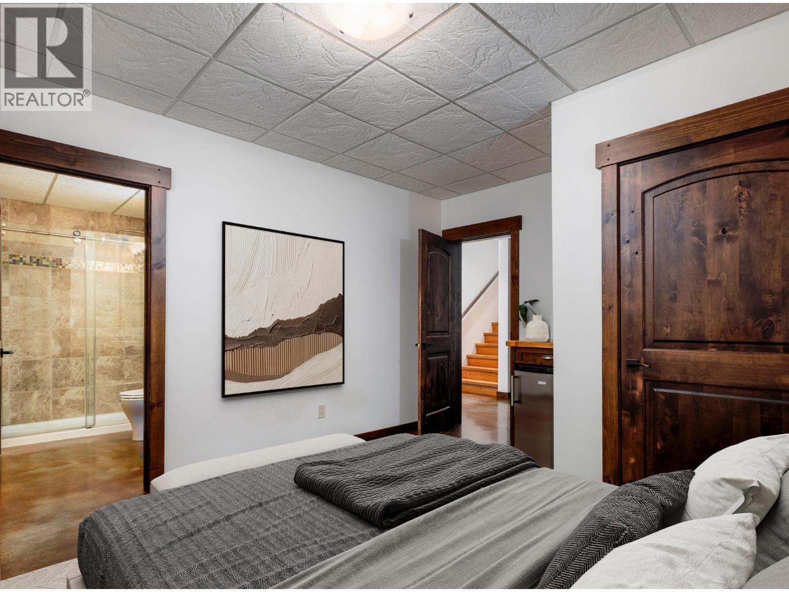 2600 Wycliffe Park Road, Cranbrook