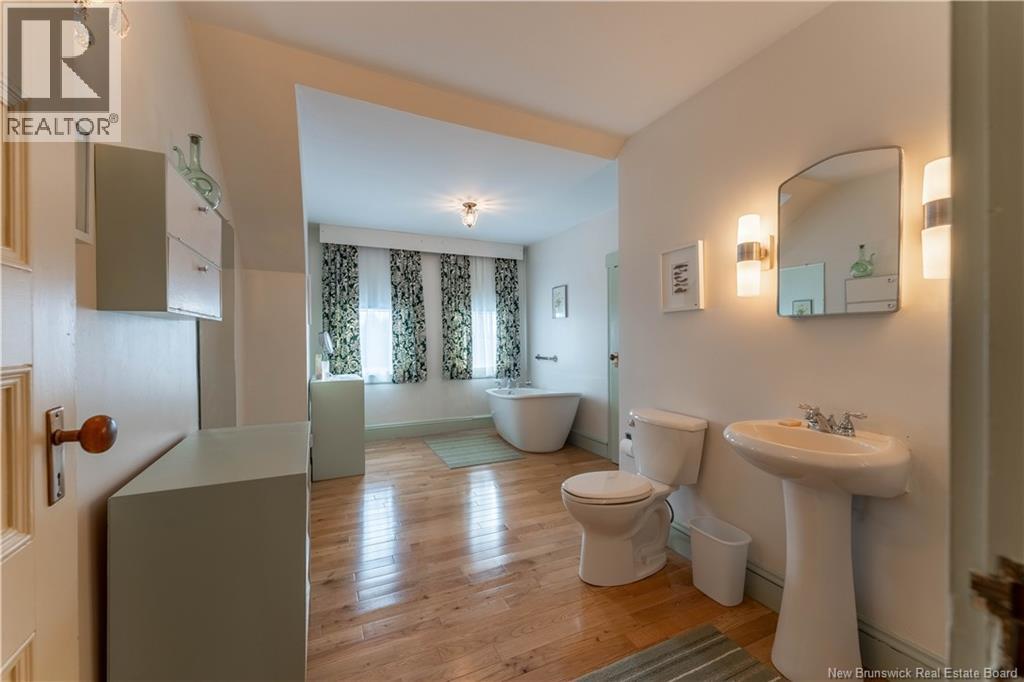 101 CARLETON STREET - Image 45