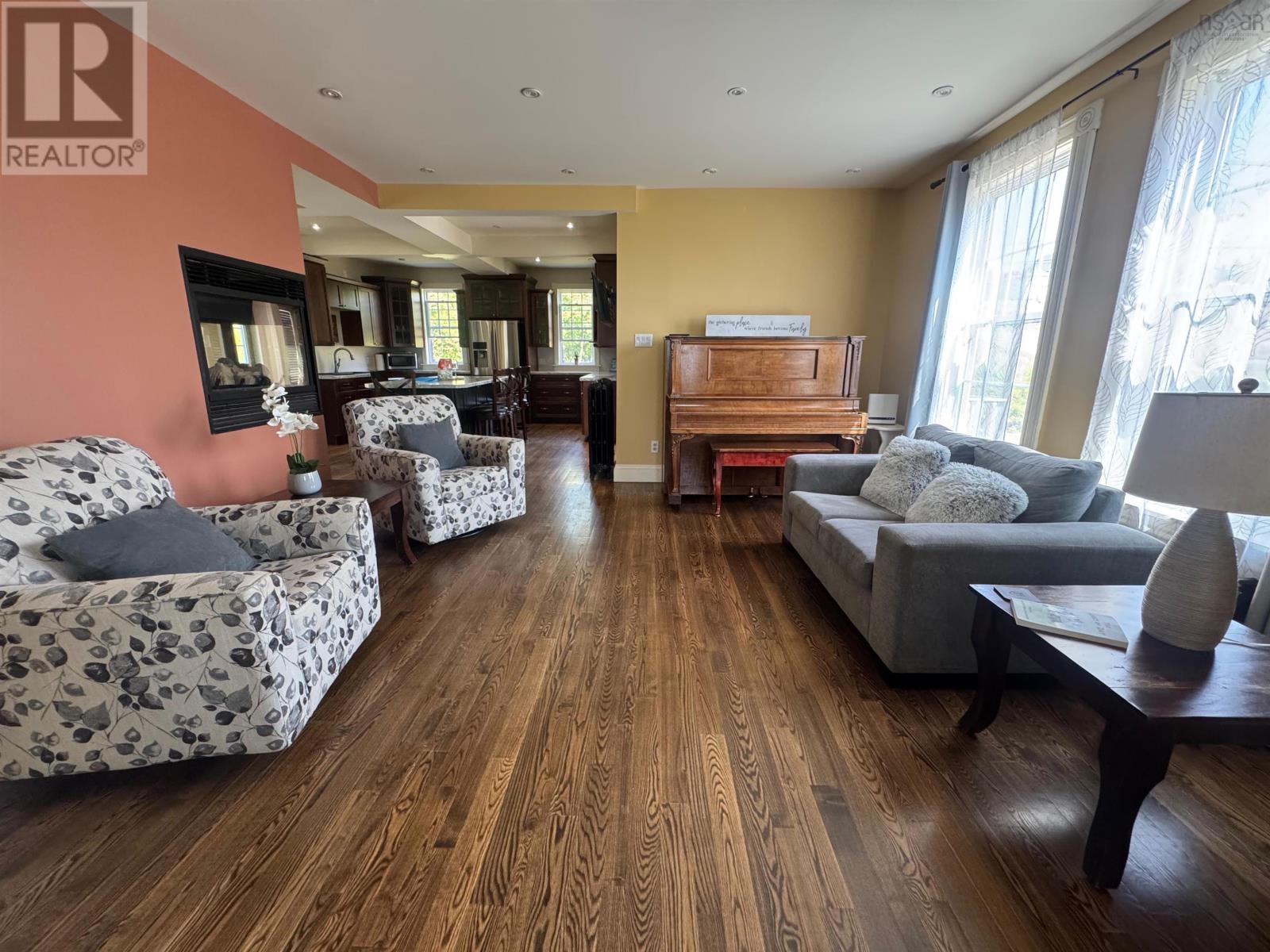 Property 7 of 46 of 21 Fraser Street