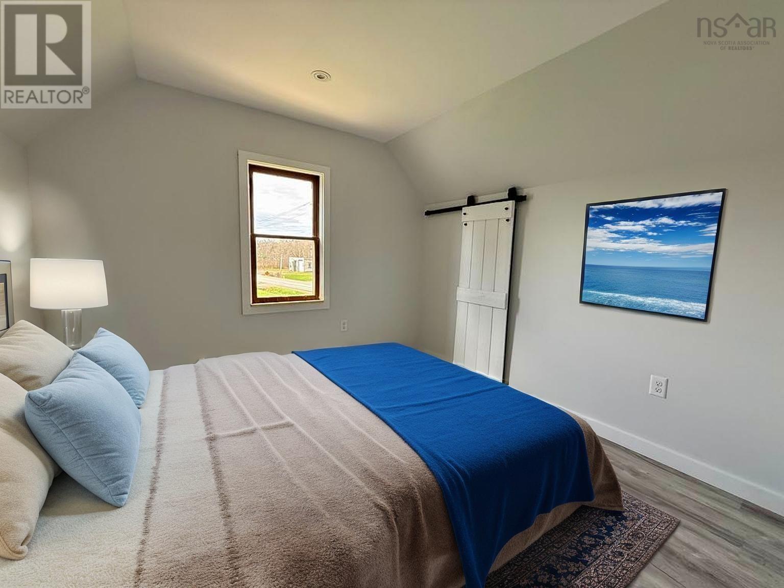 Property 28 of 30 of 5718 Highway 2