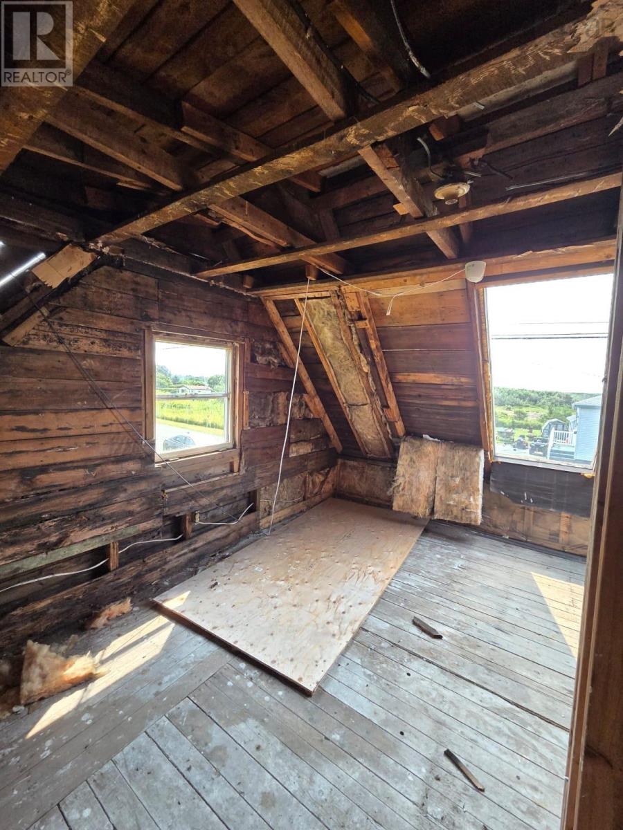 Property 8 of 11 of 34 Young Street