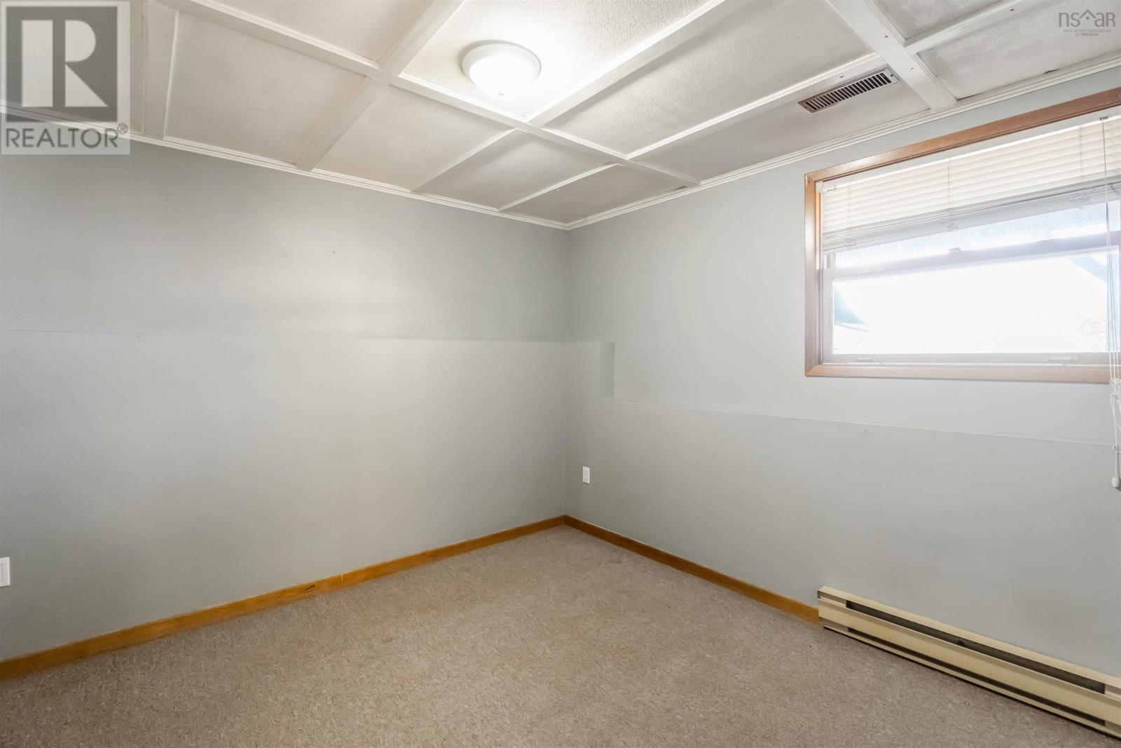 Property 19 of 48 of 265 Black Hole