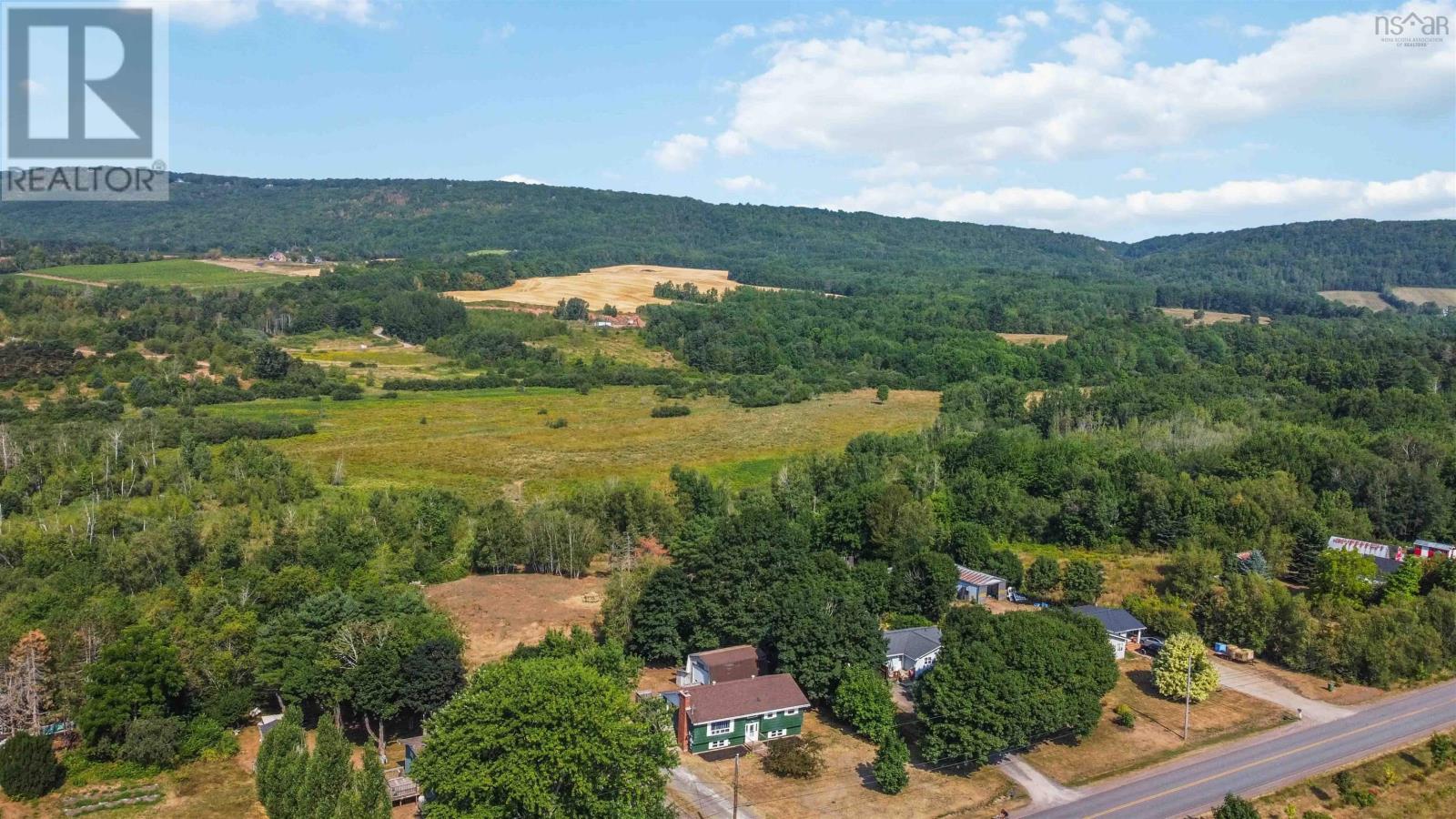 Property 35 of 48 of 265 Black Hole