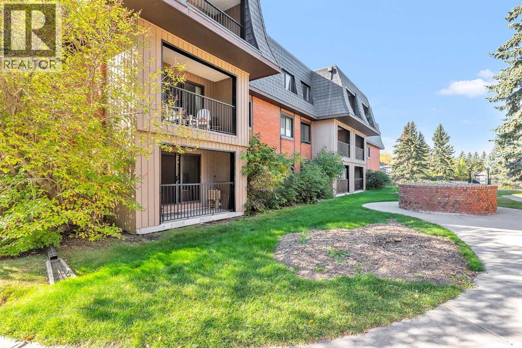 Single Family House for Sale in  B  Street NW Varsity Calgary 