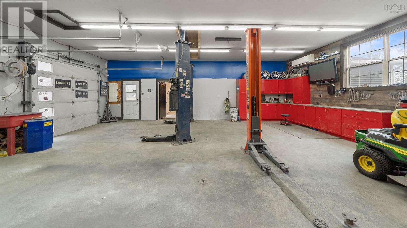 Property 42 of 50 of 339 Station Road