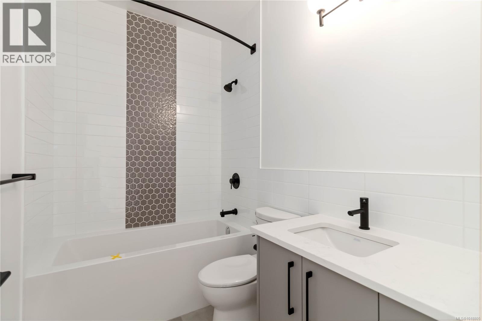 306 986 Doumac Avenue, Saanich