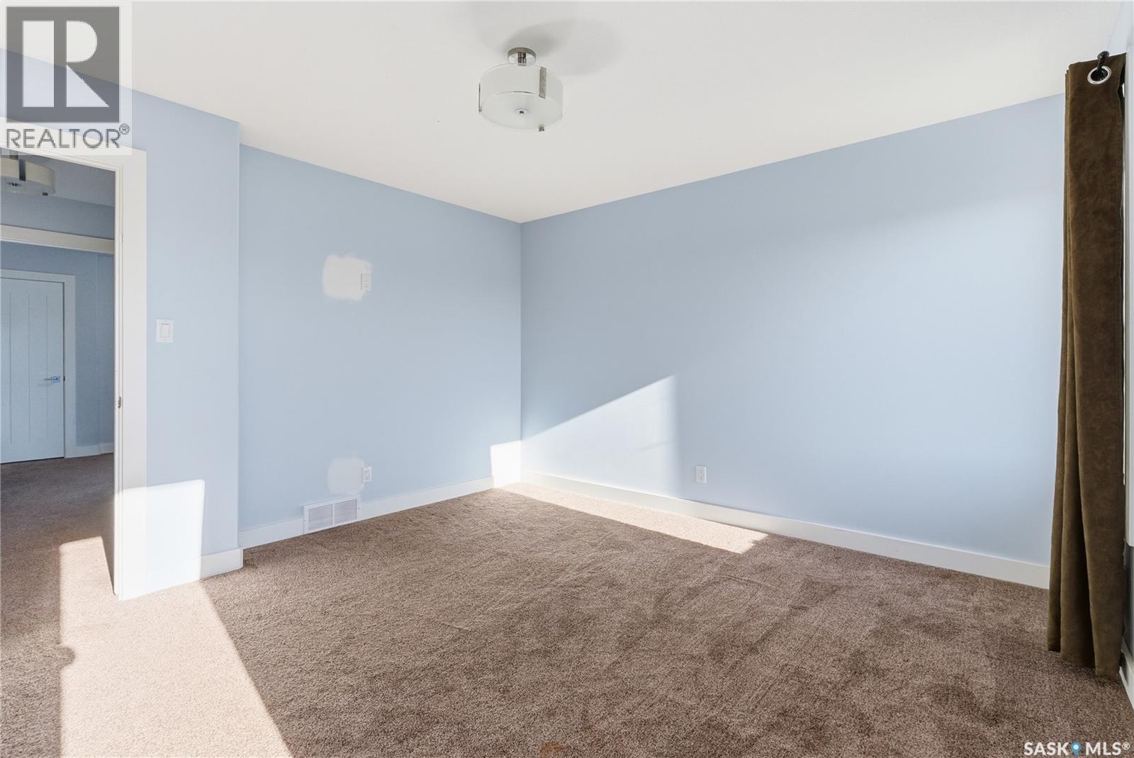 Single Family House 2 Level for Sale in  Kloppenburg CRESCENT Saskatoon 