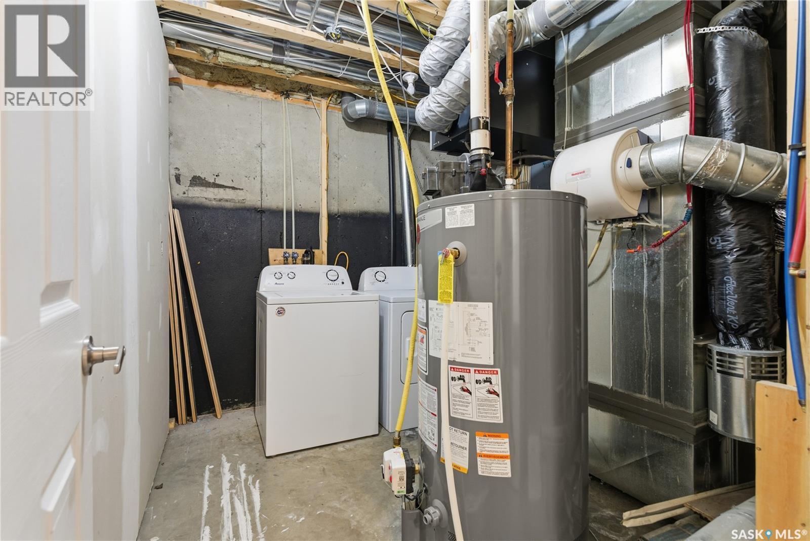 Single Family House 2 Level for Sale in  Kloppenburg CRESCENT Saskatoon 