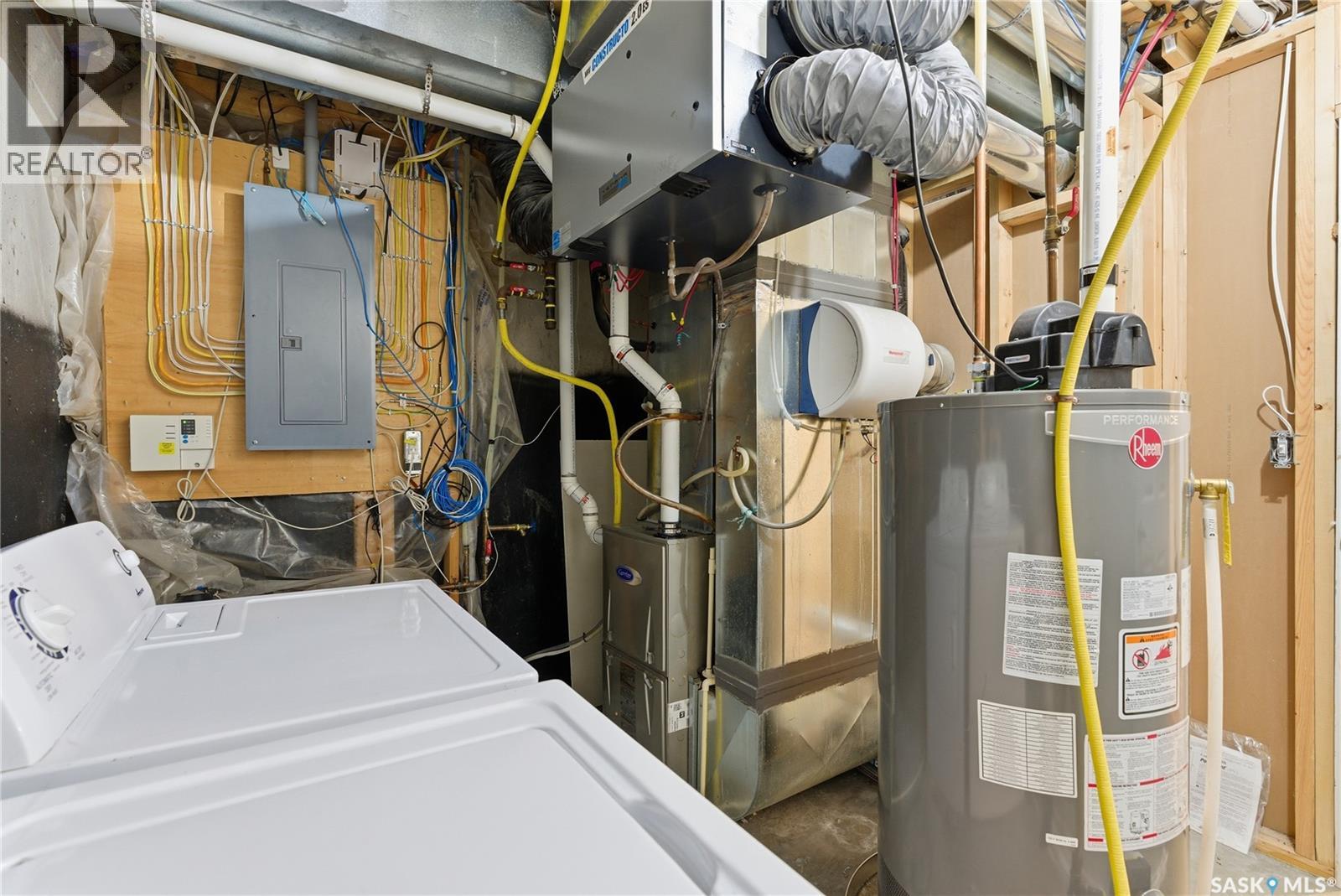 Single Family House 2 Level for Sale in  Kloppenburg CRESCENT Saskatoon 