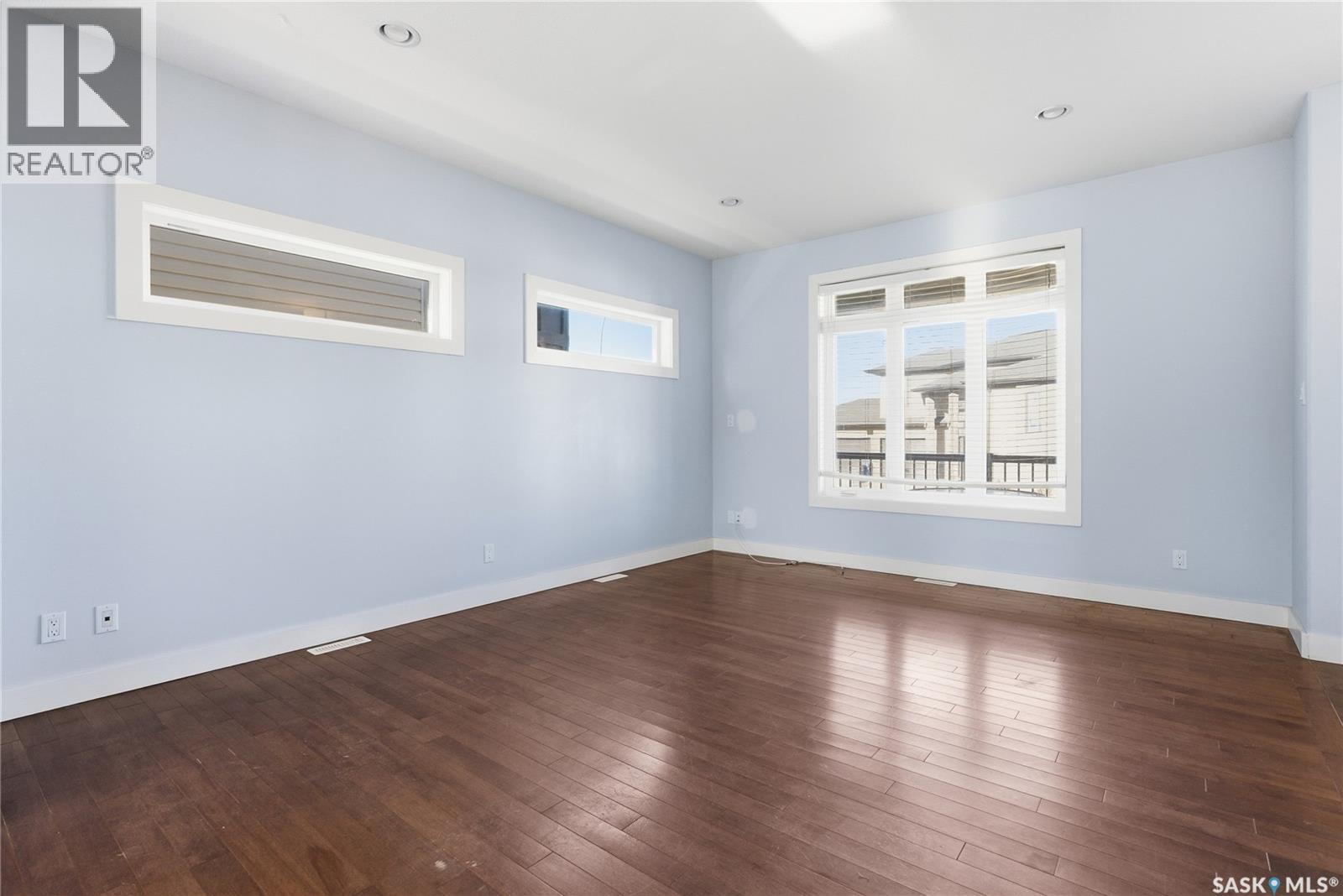 Single Family House 2 Level for Sale in  Kloppenburg CRESCENT Saskatoon 