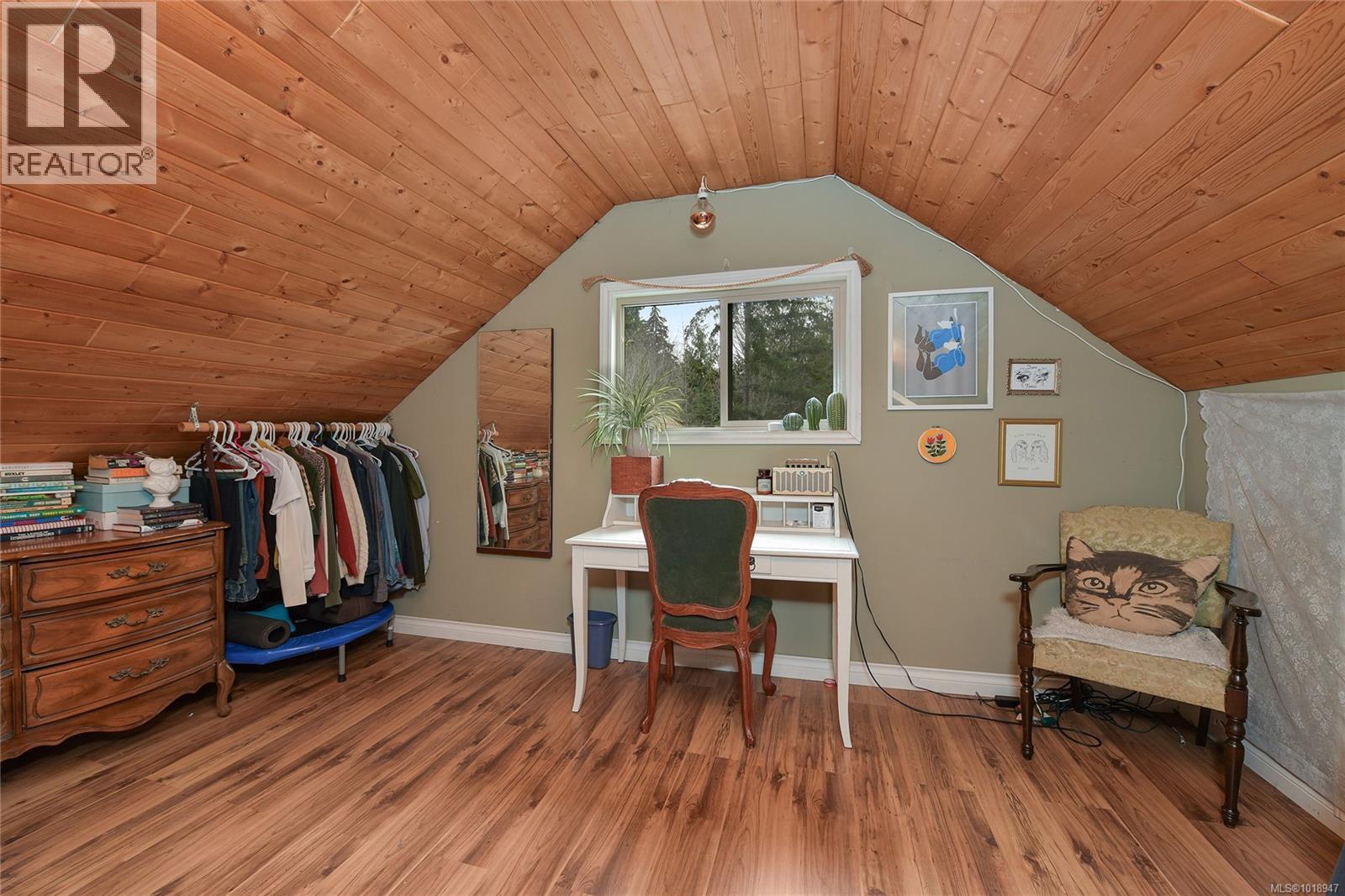 300 BONSAI Pl, Qualicum Beach