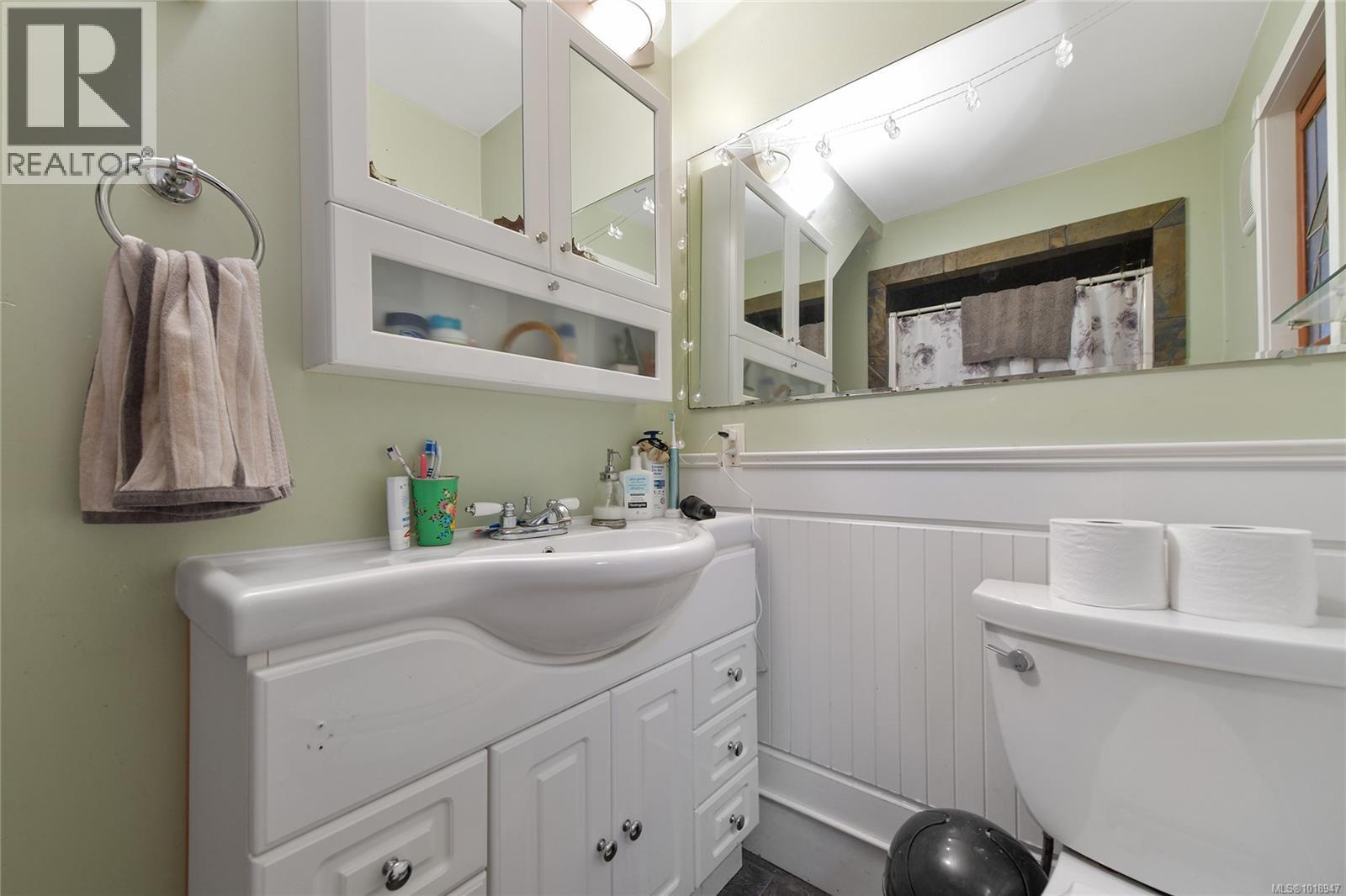 300 BONSAI Pl, Qualicum Beach